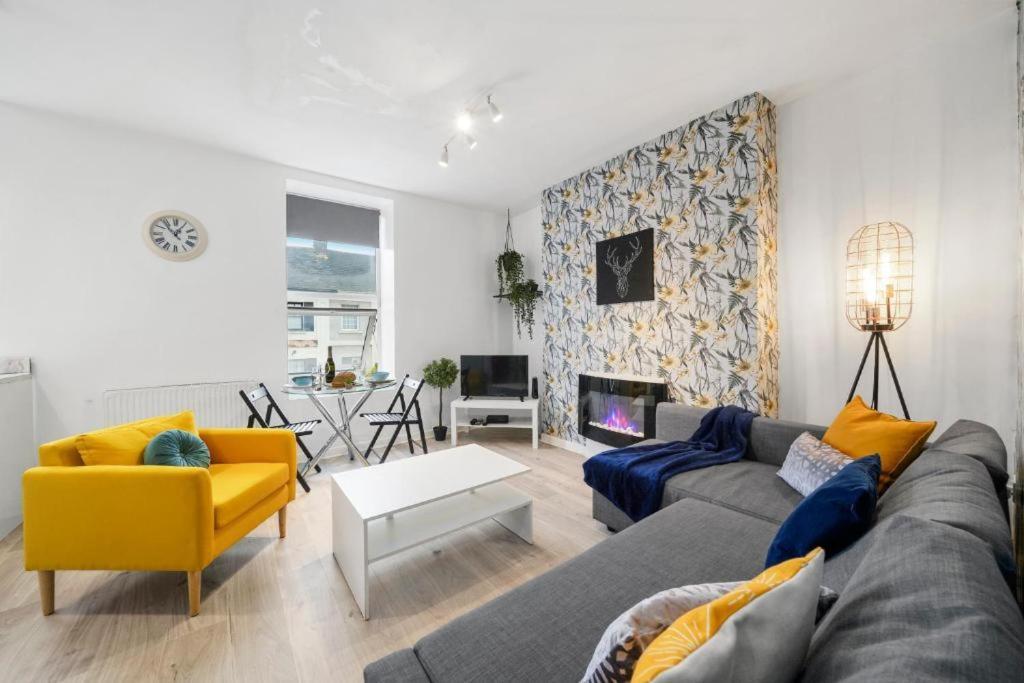 Fashionable In - Sleeps 4 * Plymouth